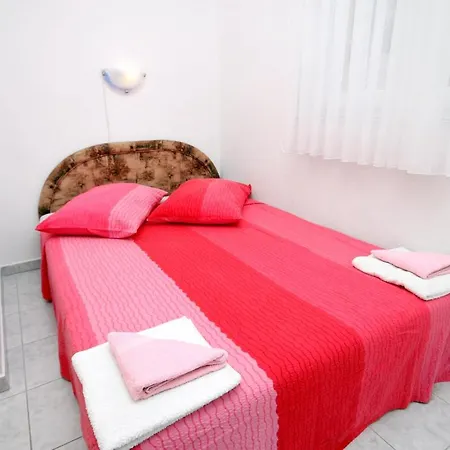 With A Parking Space - 6331