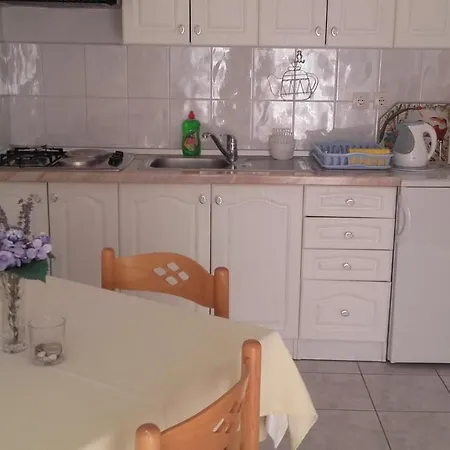 With A Parking Space - 6331