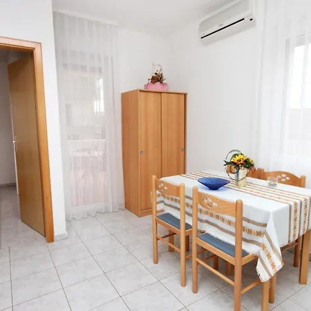 With A Parking Space - 6331 Vodice