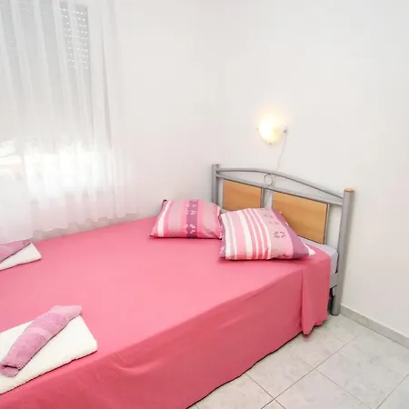 Apartman With A Parking Space - 6331 Vodice