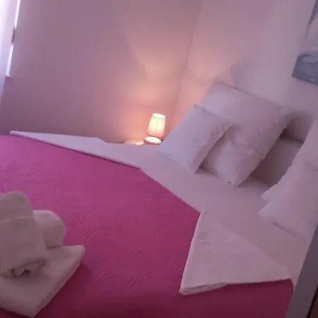 Apartman With A Parking Space - 6331 Vodice