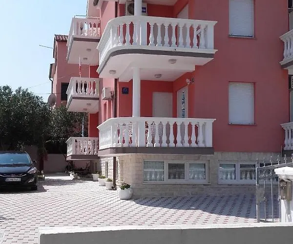 Apartment With A Parking Space - 6331 Vodice