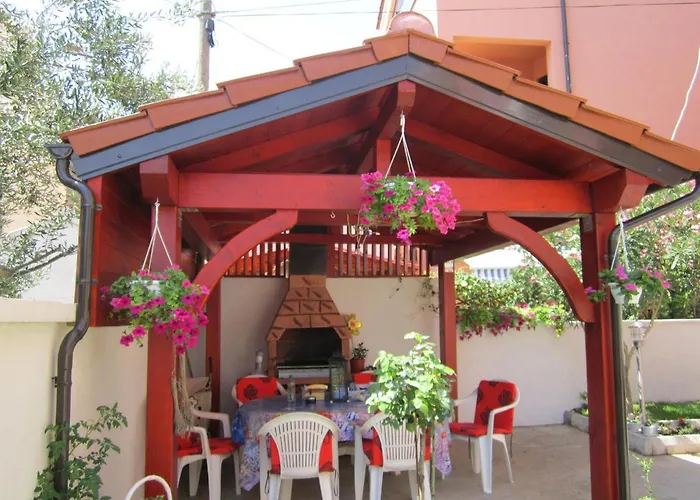 With A Parking Space - 6331