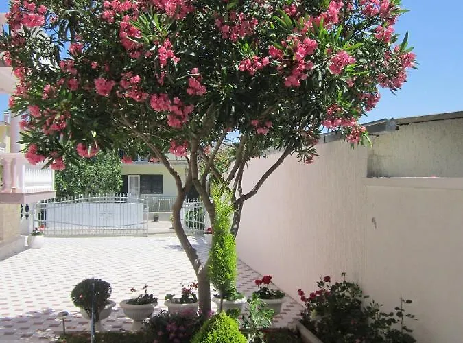 Apartman With A Parking Space - 6331 Vodice