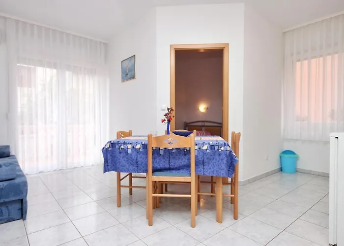 With A Parking Space - 6331 Apartman Vodice